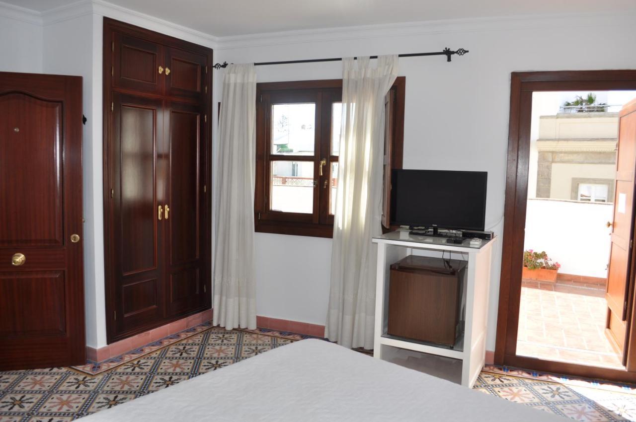 Apartamentos Trujillo Tarifa Luaran gambar