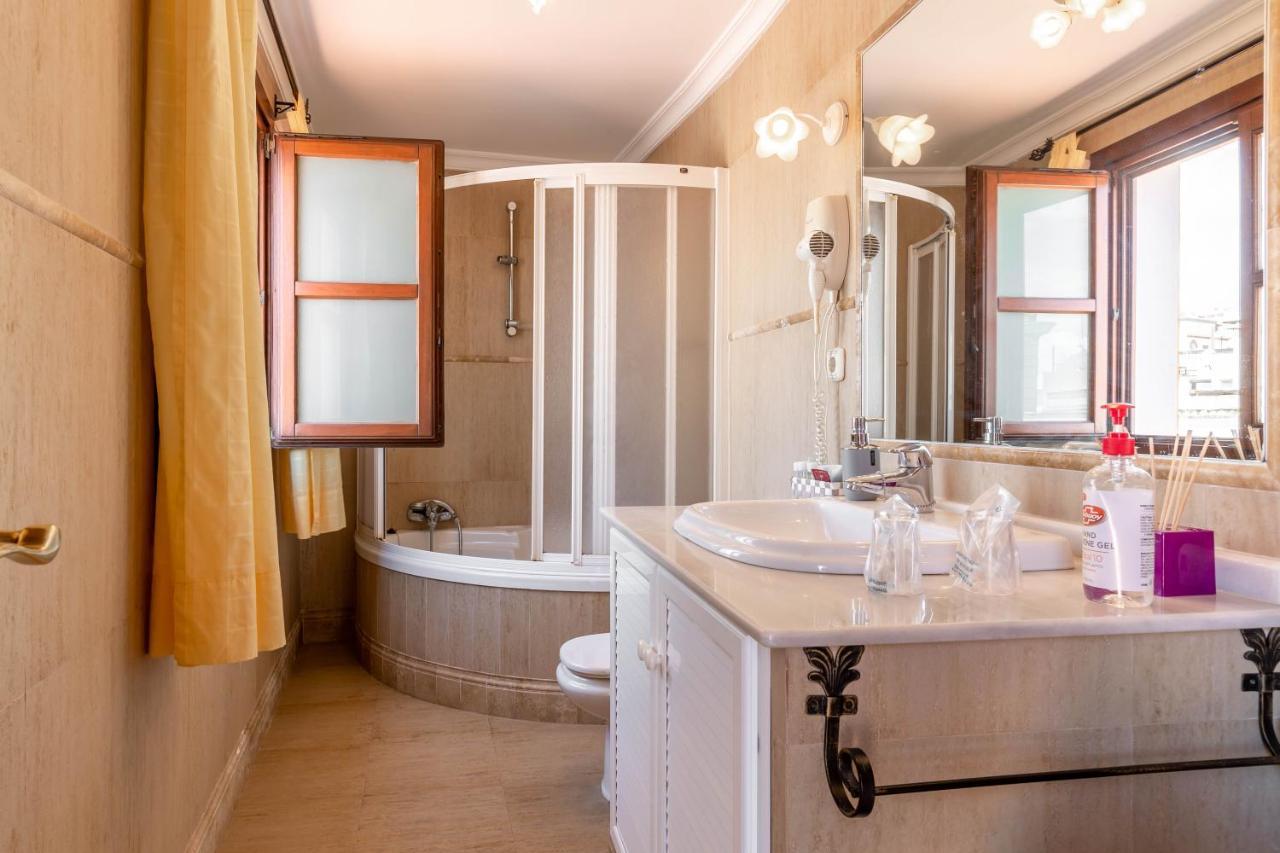 Apartamentos Trujillo Tarifa Luaran gambar